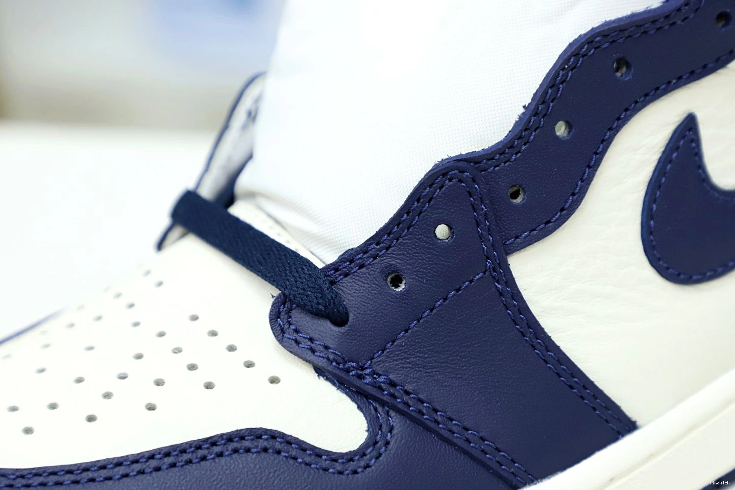 AIR RETRO 'OBSIDIAN' HIGH JORDAN OG 1 0727